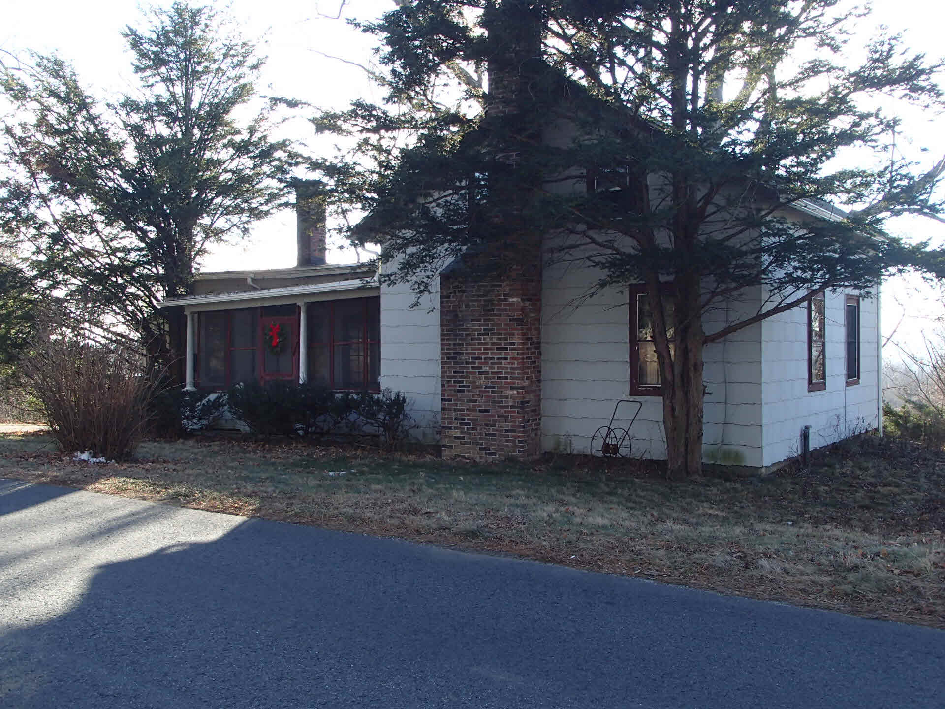 Building photograph for 96 SECOND HILL RD
